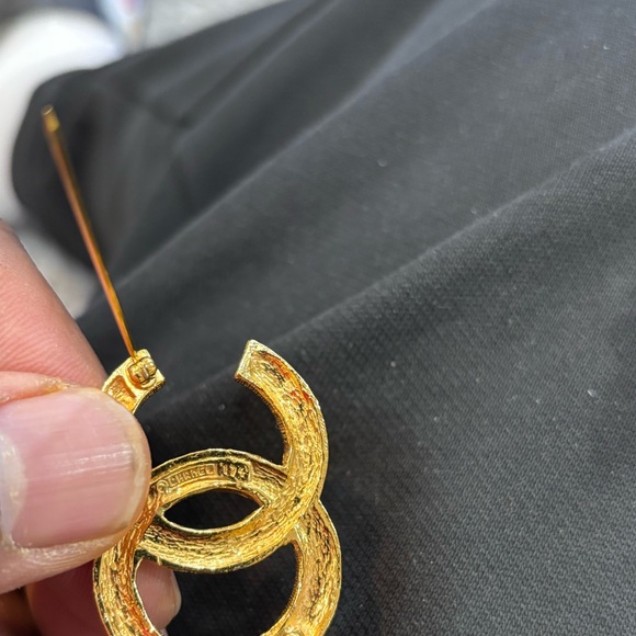 Chanel Gold Crystal Brooch - Picture 4 of 4